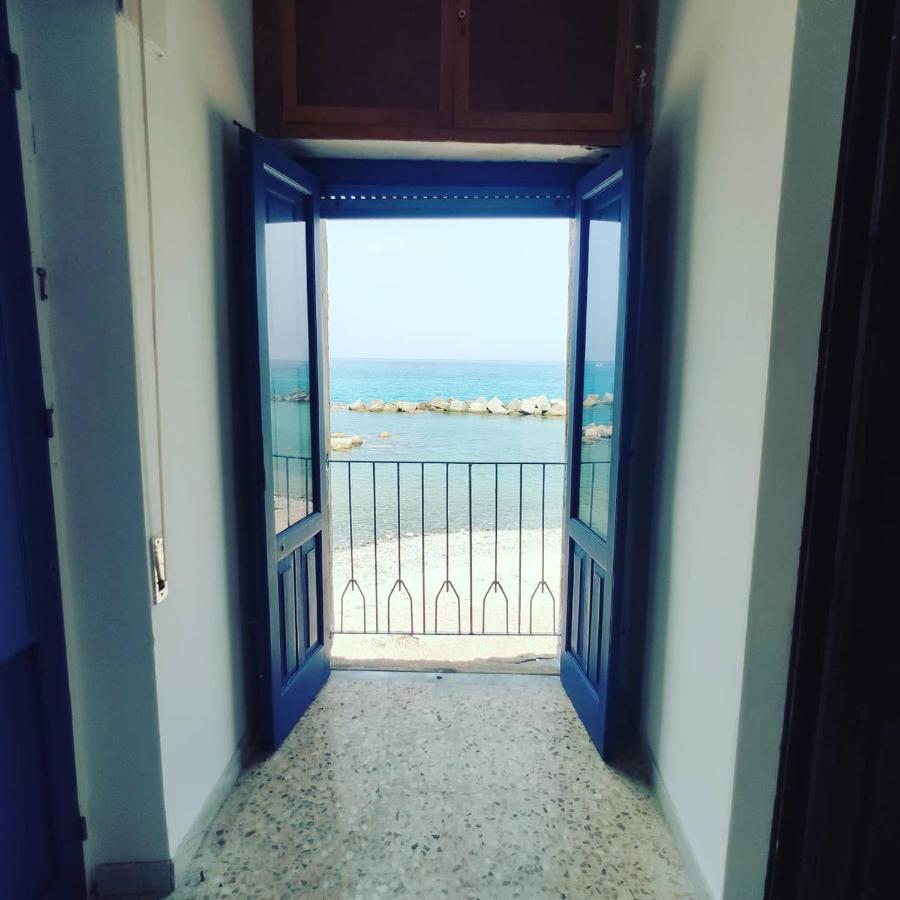 皮佐La Terrazza Sul Mare别墅 外观 照片