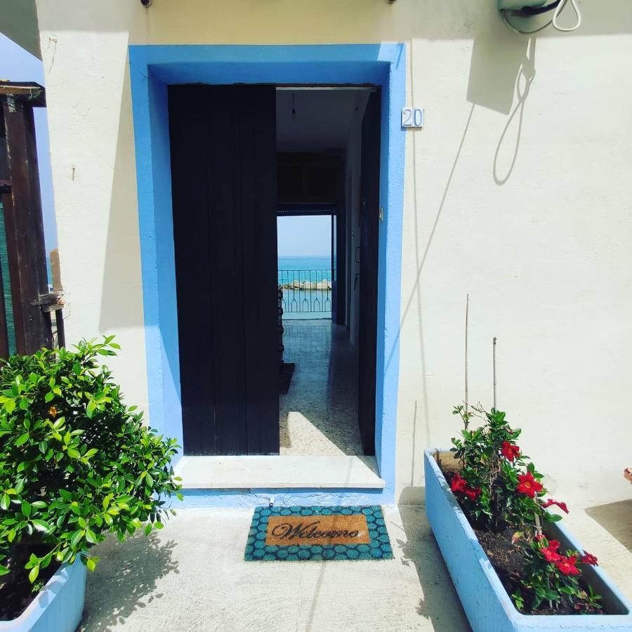 皮佐La Terrazza Sul Mare别墅 外观 照片