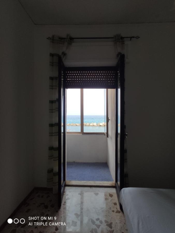 皮佐La Terrazza Sul Mare别墅 外观 照片